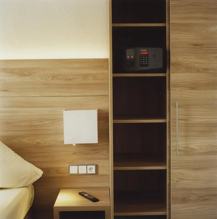 Hotel Jedermann Munich 3*,  Germany