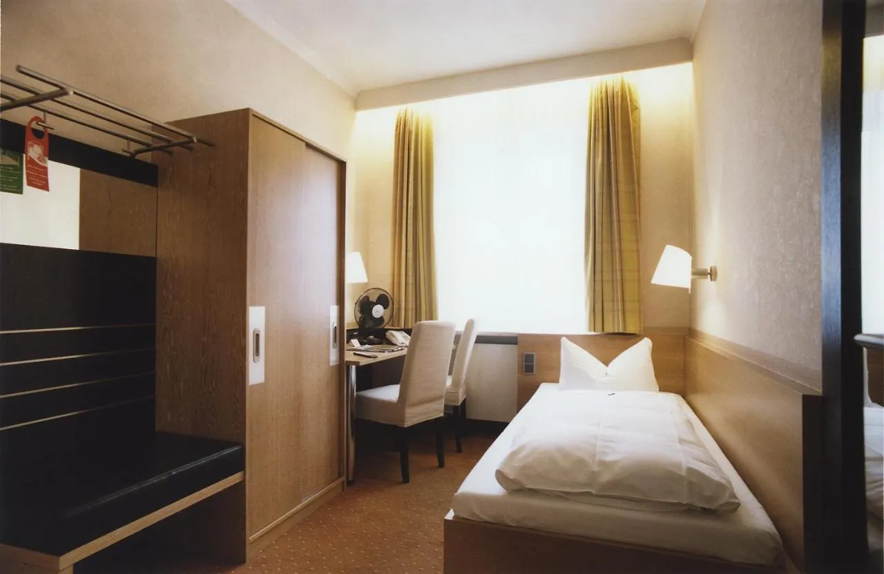 Hotel Jedermann Munich 3*,  Germany